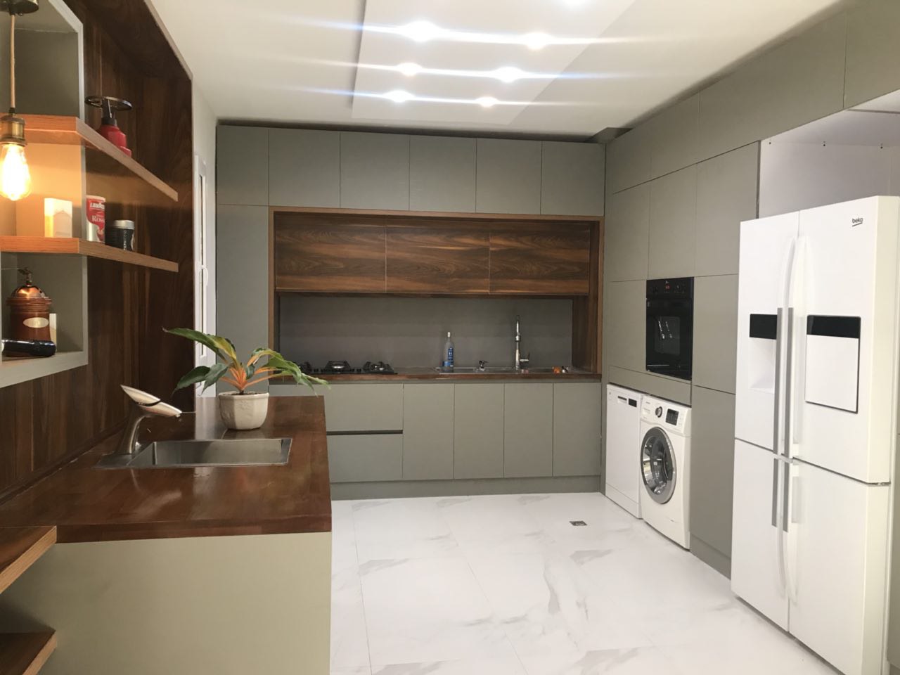 طراحی کابینت مدرن آسان‌سازان میرحسین محبی: طراح محصول