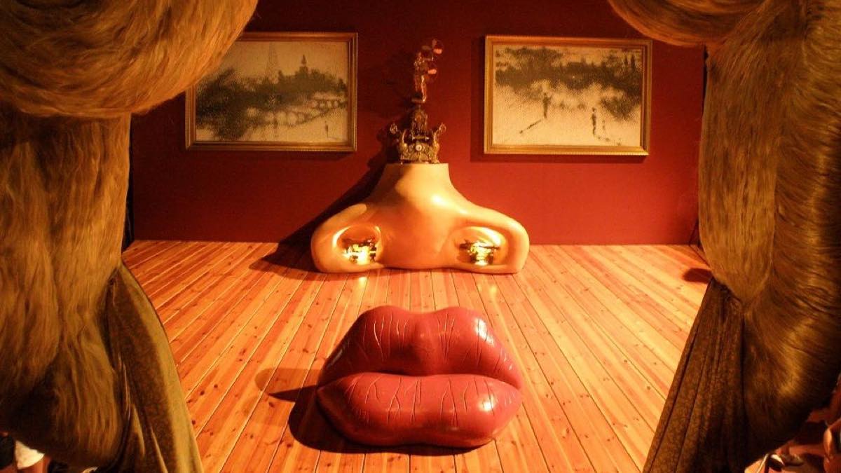 فرنیچر چیست؟ طراحی مبلمان و اثاثیه | Furniture Design تاریخ طراحی فرنیچر