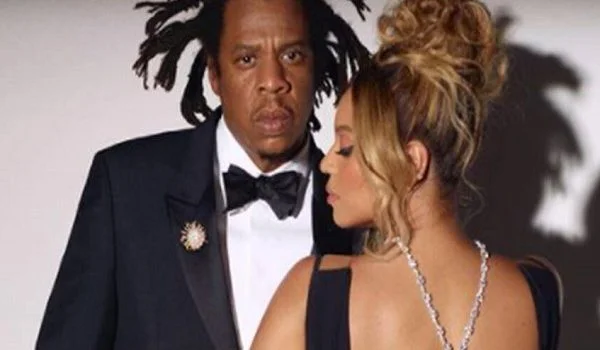 Tiffany-Diamond-الماس درخشان برند تیفانی