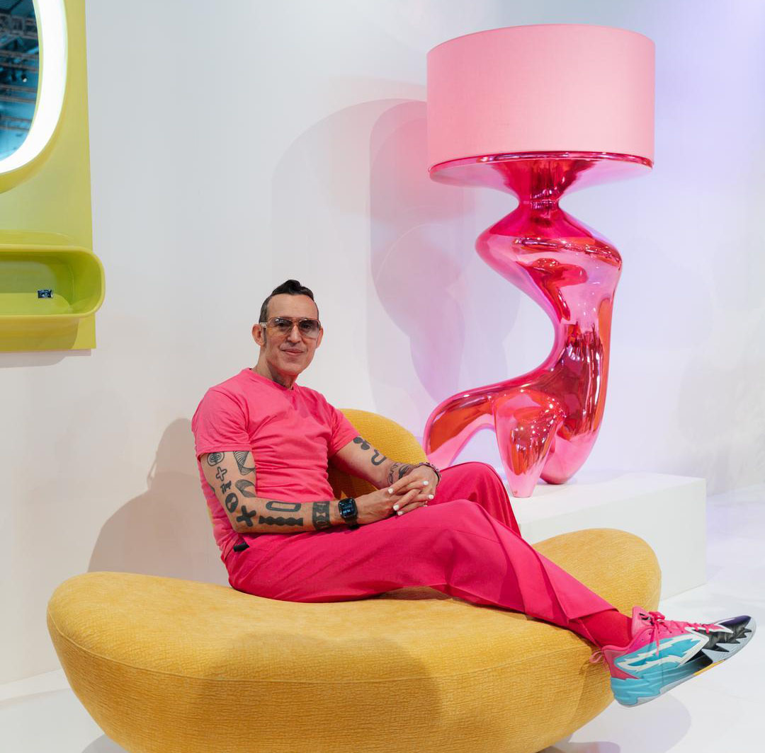 کریم رشید پاپ‌استار طراحی و شاهزاده پلاستیک Karim Rshid 1 1 آسان: باشگاه طراحی و پرورش محصول کریم رشید: پاپ‌استار طراحی و شاهزاده پلاستیک | Karim Rshid