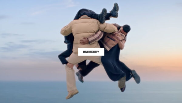 بـِربِـری آزاد، سبک و رها | Burberry burbery - بربری