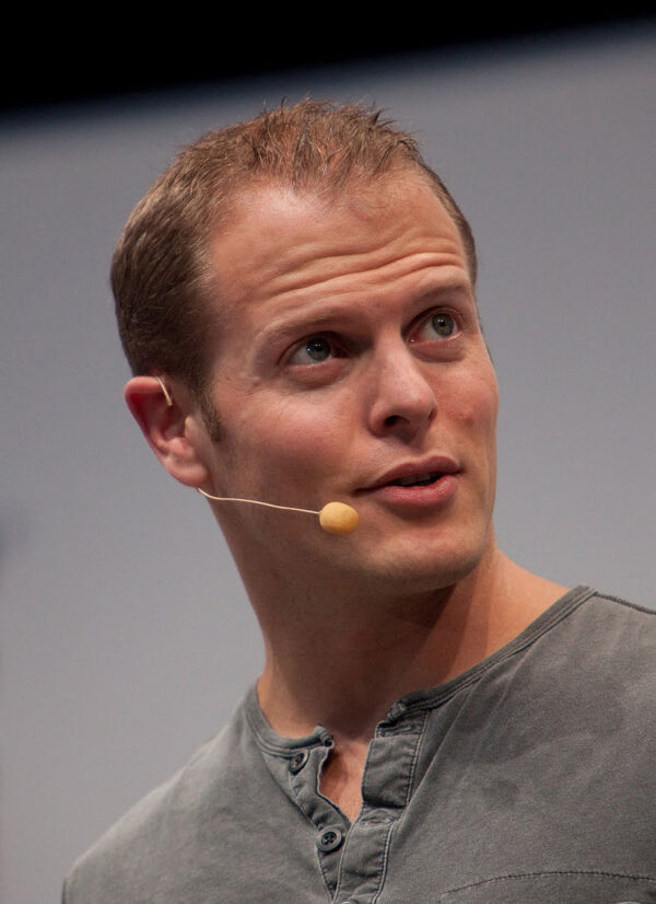تیم فریس: طراح سبک زندگی بهرهور و مینیمال | Tim Ferriss Timothy_Ferriss - تیم فرسیس