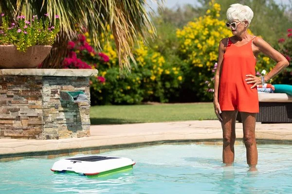 اسکیمر هوشمند استخر آسان‌سازان اسکیمر هوشمند استخر | Robotic Skimmer