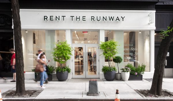 2سرویس اجاره لباس rent the runway آسان‌سازان سرویس‌های اجاره لباس: اقتصاد اشتراکی در دنیای مد