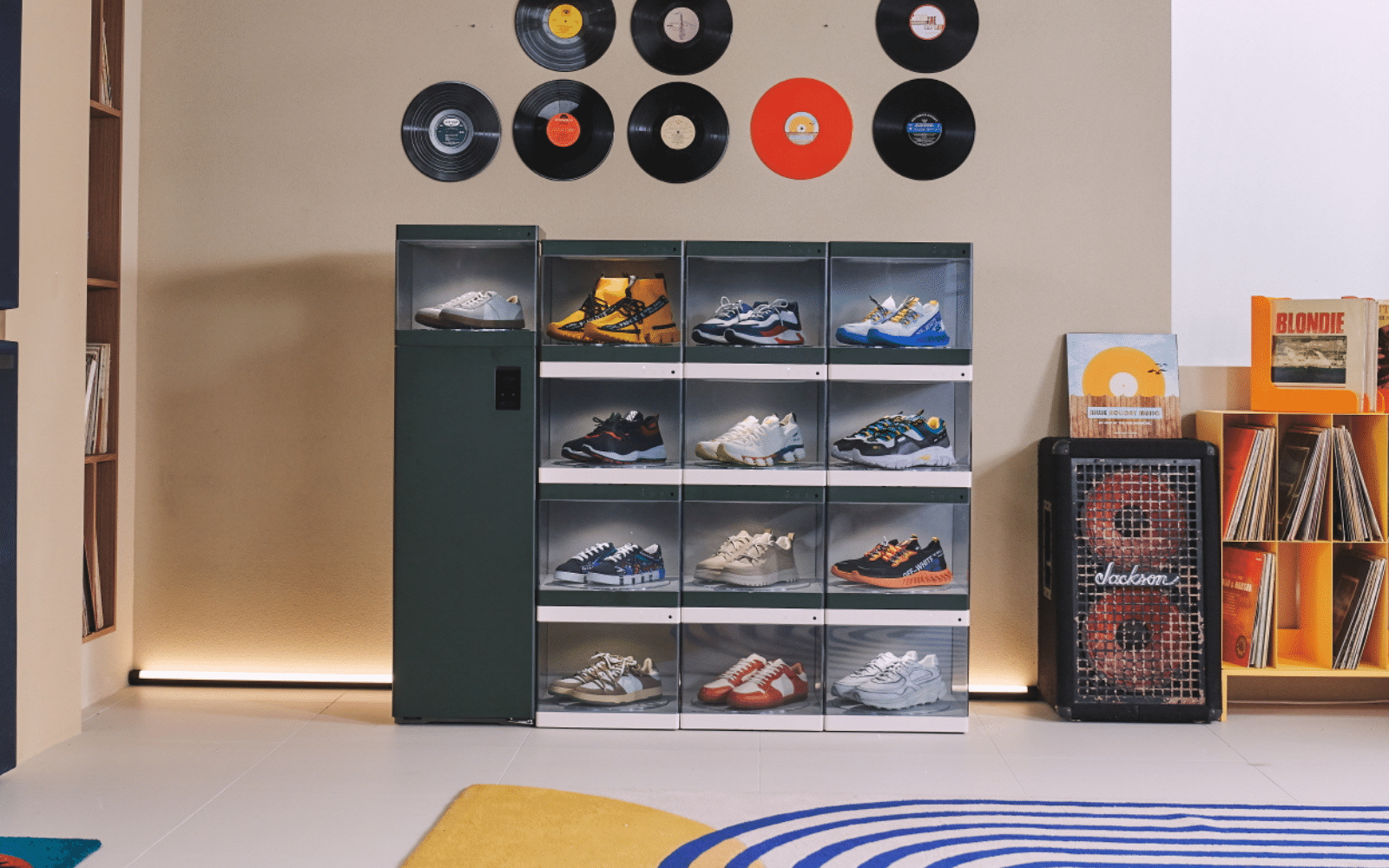 جاکفشی مدرن الجی | Styler ShoeCase Styler ShoeCase و Styler ShoeCare جاکفشی مدرن ال جی