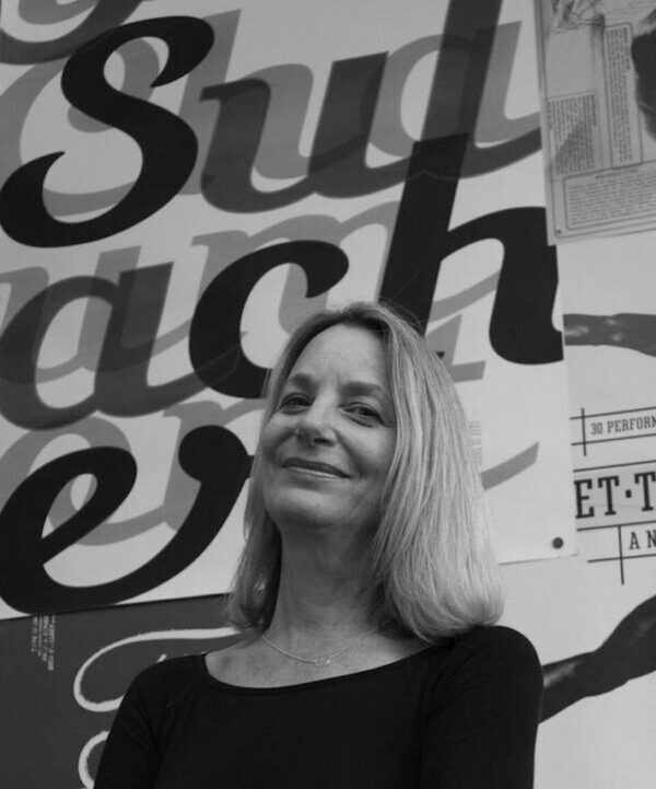پائولا شر: طراحی که تایپوگرافی را دوباره اختراع کرد | Paula Scher پائولا شـِر | Paula Scher