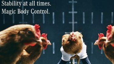 تبلیغات بنز به کمک گروهی از مرغها مرغ بنز آسان: باشگاه طراحی و پرورش محصول تبلیغات بنز به کمک گروهی از مرغها