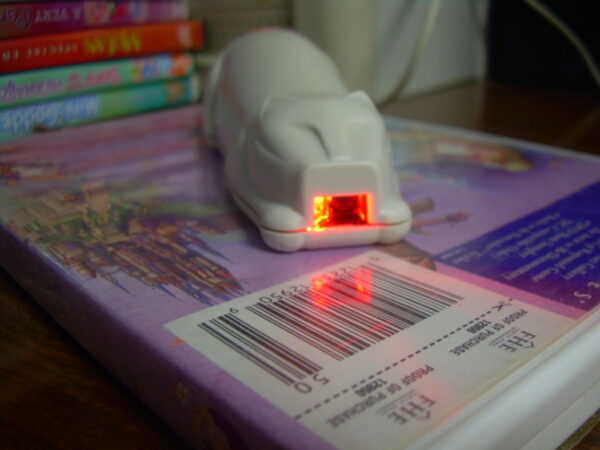 CueCat: وقتی بارکدخوان میخواست گربه باشه! 🐱💻 محصولات شکست خورده