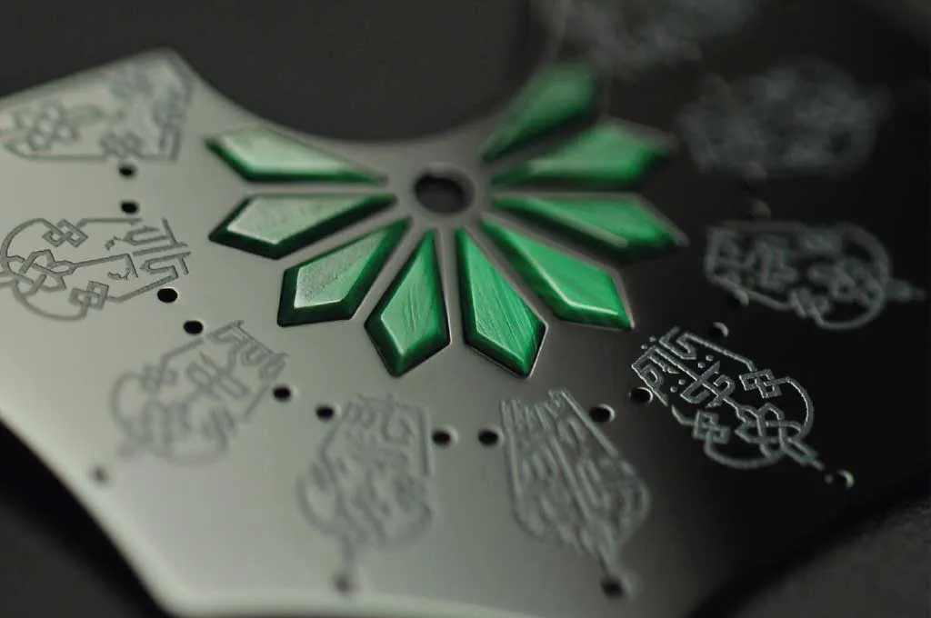 ساعت منحصربه‌فرد مارک ۸ Marque 8 رناد العمودی آسان‌سازان طرح اسلامی ساعت بن‌سلمان | Marque 8