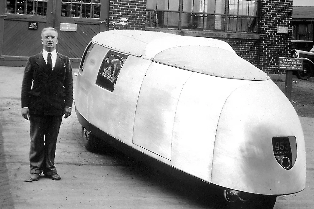 دیمکسن: خودرو چندکاره باکمیستر فولر | Dymaxion Buckminster FulleR طراحی خودرو باشگاه طراحی و پرورش محصول دیمکسن: خودرو چندکاره باکمیستر فولر | Dymaxion