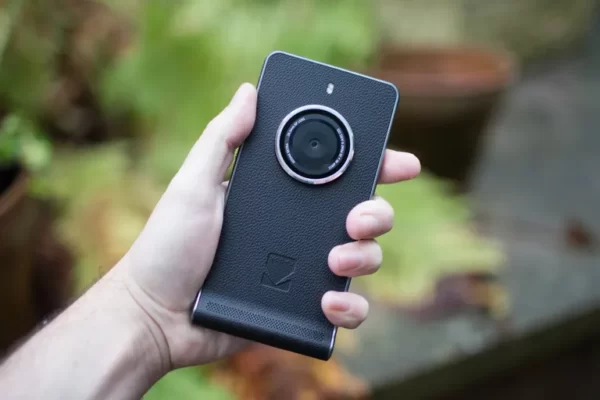 موبایلی با دوربین قدرتمند | Kodak Ektra Kodak Ektra محصولات شکست خورده موبایل
