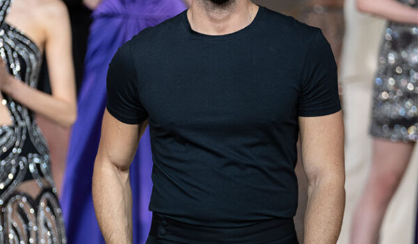 رشید بزیباقلی Rasit Bagzibagli آسان‌سازان رشید بزیباقلی: طراحِ لباس قدرتِ زنانه | Raşit Bağzıbağlı