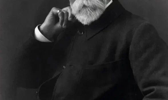 توماس بربری آسان‌سازان توماس بربری: طراح متریال و پوشاک | Tomas Burberry