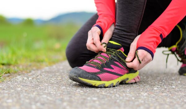 طراحی کفش رانینگ آسان‌سازان نکات ضروری در طراحی کفش های پیاده‌روی و ورزشی