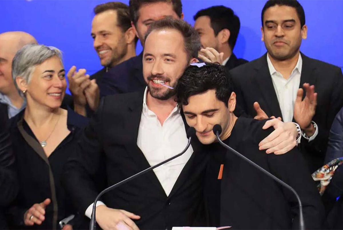 آرش فردوسی: کارآفرین ایرانی-آمریکایی؛ مهندس نرمافزار و همبنیانگذار Dropbox arash ferdwsi آسان: باشگاه طراحی و پرورش محصول آرش فردوسی: کارآفرین ایرانی-آمریکایی؛ مهندس نرمافزار و همبنیانگذار Dropbox