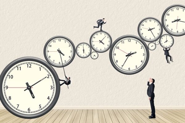طراحی با ویژگی زمانپذیر | Time-Adaptive Design حلقههای عادت و بازیسازی طراحی برای زمان