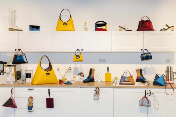 Mlouye:کیف و کفشهای هندسی مِلوی mlouye- برند کیف و کفش ملوی