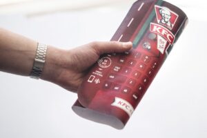 معرفی سینی هوشمند KFC Tray Typer تجربه‌ای نوین از بازاریابی و فناوری