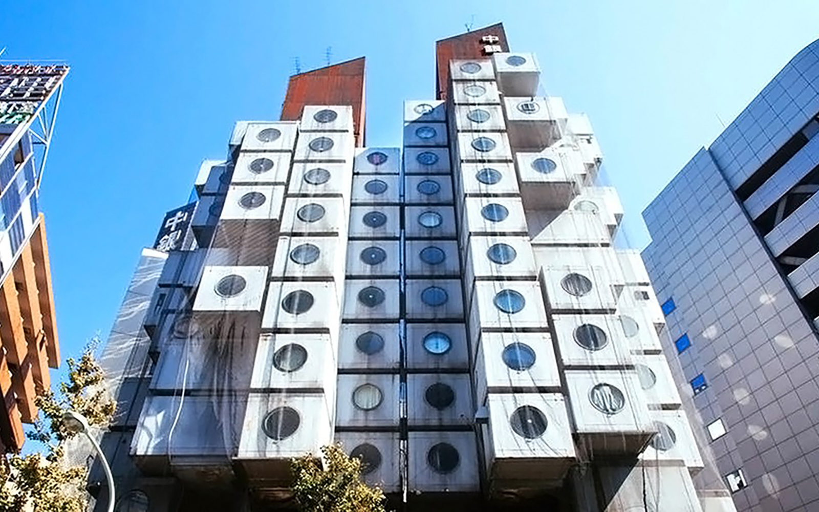 برج کپسولی ناکاگین نمادی از طراحی ماژولار و آینده&zwnj;نگرانه (Nakagin Capsule Tower)