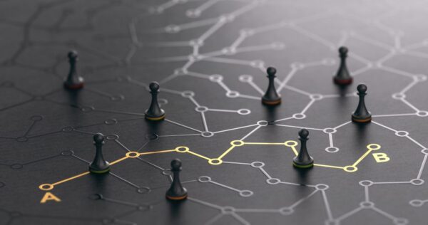 دو استراتژی کلیدی در رشد و توسعه محصول: Seeding vs. Big Bang 🚀 دو استراتژی کلیدی در رشد و توسعه Seeding vs. Big Bang 🚀