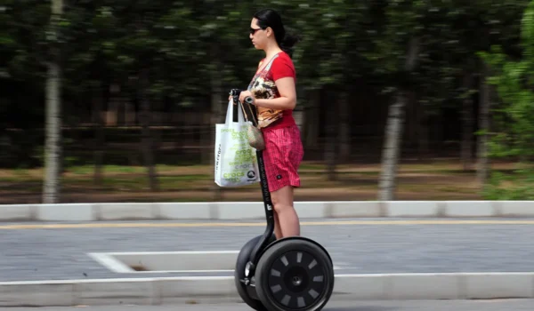 بررسی کامل Segway انقلاب در حمل‌ونقل شخصی