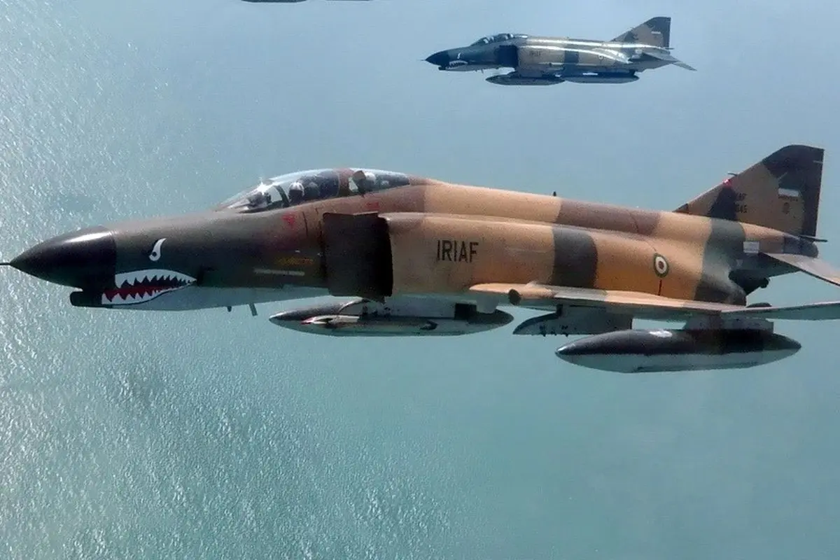 فانتوم پایگاه نظامی بوشهر ایران - 🦈 وقتی طراحی دندان نشان می‌دهد چرا برخی هواپیماهای نظامی، نقاشی دهان کوسه دارند؟