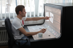 BendDesk میز کار یا سطـح هوشمند خمیده آینده؟ 1 آسان: باشگاه طراحی و پرورش محصول BendDesk: میز کار تعاملی و خمیده آینده؟