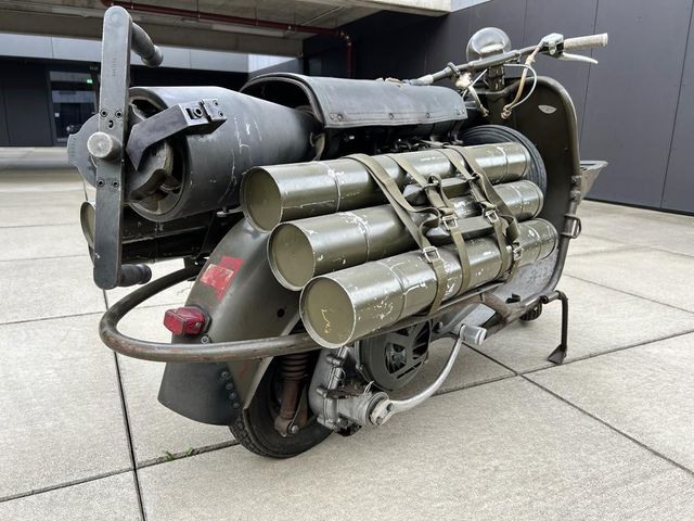 وسپا ضدتانک! Vespa 150 TAP: اسکوتر نظامی Vespa 150 TAP وسپا اسکوتر ضدتانک 1 آسان: باشگاه طراحی و پرورش محصول وسپا ضدتانک! Vespa 150 TAP: اسکوتر نظامی