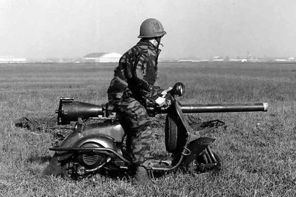 وسپا ضدتانک! Vespa 150 TAP: اسکوتر نظامی Vespa 150 TAP وسپا اسکوتر ضدتانک 3 آسان: باشگاه طراحی و پرورش محصول وسپا ضدتانک! Vespa 150 TAP: اسکوتر نظامی