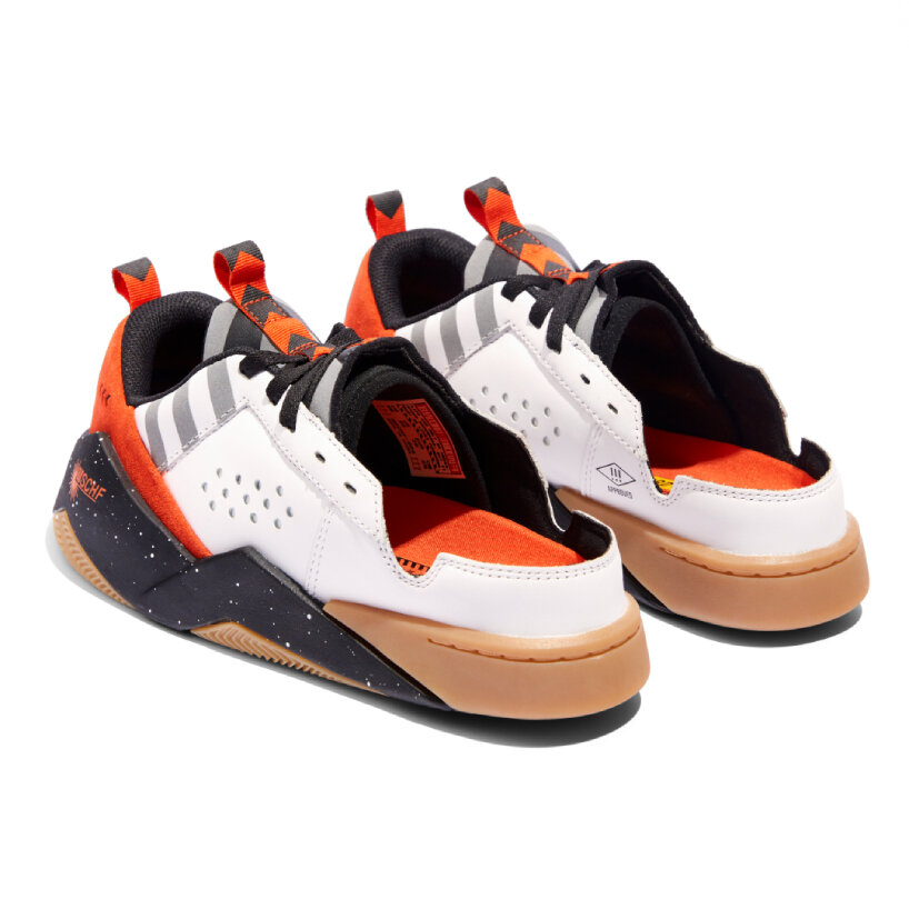میسچیف: ساختارشکن و بازیگوش MSCHF mschf bwd shoes backwards designboom 01 باشگاه طراحی و پرورش محصول میسچیف: ساختارشکن و بازیگوش MSCHF