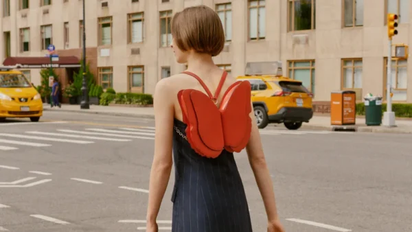 👜 Peter & James: طراحی کیف پروانه 👜 Peter James2 آسان: باشگاه طراحی و پرورش محصول 👜 Peter & James: طراحی کیف پروانه