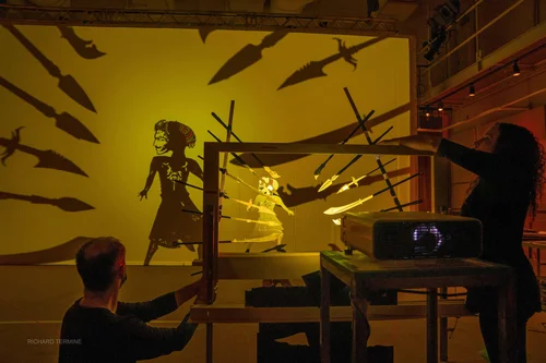 حمید رحمانیان: تصویرسازی اساطیر شاهنامه حمید رحمانیان تصویرسازی اساطیر شاهنامه 1 آسانسازان حمید رحمانیان: تصویرسازی اساطیر شاهنامه