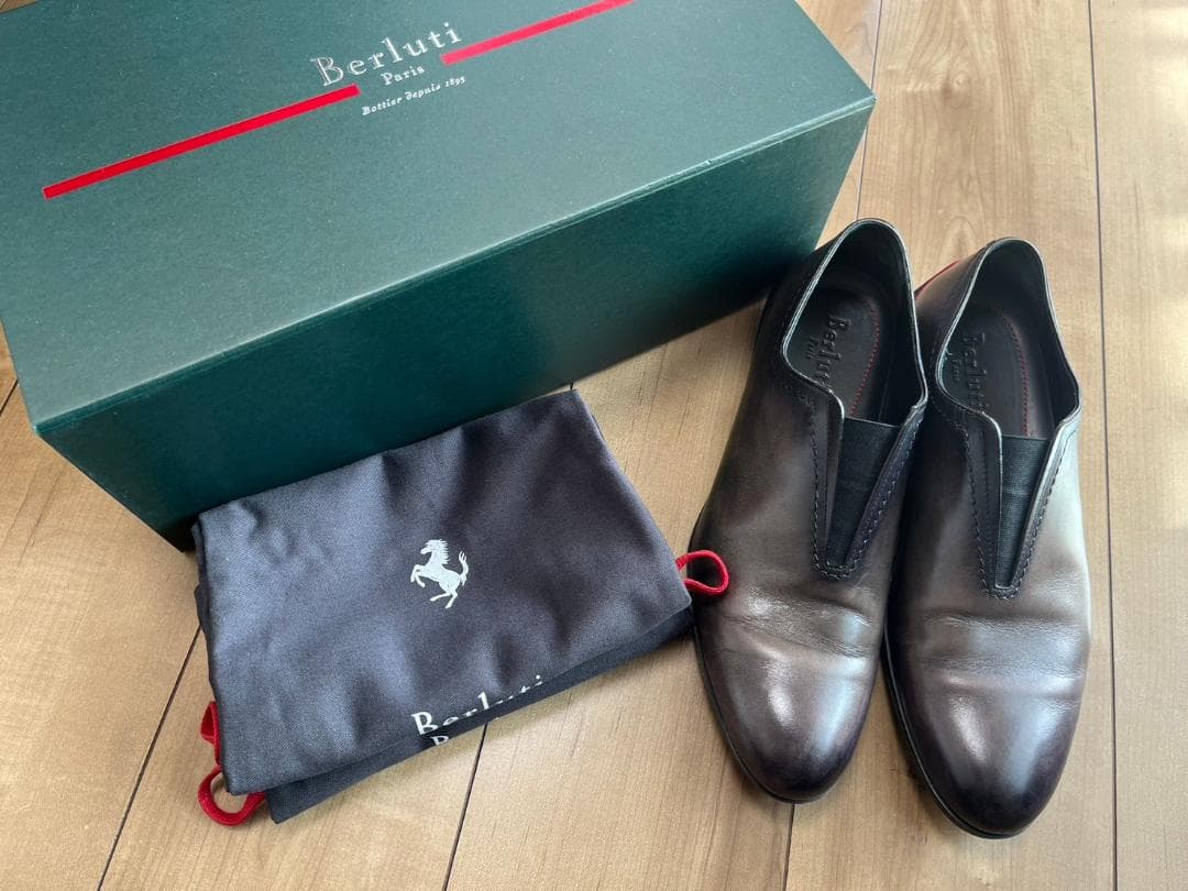 Ferrari &times; Berluti طراحی کفش اختصاصی برای فراری آسان&zwnj;سازان Ferrari &times; Berluti: طراحی کفش اختصاصی برای فراری از "برلوتی"