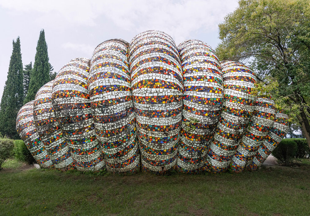 🚌 ایستگاههای اتوبوس شوروی: پروژهٔ عکاسی Christopher Herwig – Soviet Bus Stops ایستگاه های اتوبوس شوروری پروژهٔ عکاسی کریستوفر هرویگ 16 آسان: باشگاه طراحی و پرورش محصول 🚌 ایستگاههای اتوبوس شوروی: پروژهٔ عکاسی Christopher Herwig – Soviet Bus Stops