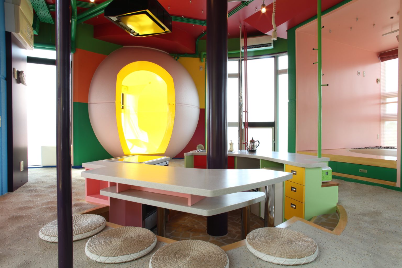 آپارتمان&zwnj;های سرنوشتِ تغییرپذیرِ میتاکا 5 آسان&zwnj;سازان آپارتمان&zwnj;های میتکا: معماری برای نامیرایی! &laquo;Reversible Destiny Lofts &ndash; Mitaka&raquo;