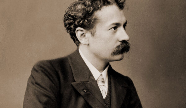 Rene Lalique آسان‌سازان René Lalique: شاعرِ جواهرات، طراحِ فرم و شیشه