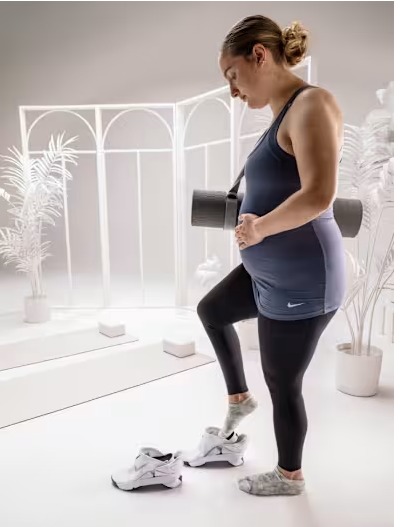 👟 Nike FlyEase وقتی کفش هوشمند، آسان می‌شود آسان‌سازان 👟 Nike FlyEase: وقتی کفش پوشیدن آسان می‌شود