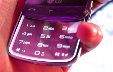LG GD900 Crystal — شفافیت به‌عنوان تجربه لمس 1 آسان‌سازان 📱 Xperia Pureness: موبایلی که سعی کرد «کمتر» باشد، نه بیشتر