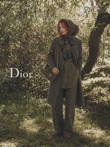 کالکشنی از Dior که کاربران ایرانی را به دهه ۶۰ برد 6 آسان‌سازان کالکشنی از Dior که کاربران ایرانی را به دهه ۶۰ برد