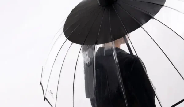 Gat Umbrella طراحی چتر با الهام از کلاه کلاسیک کره 3 آسان‌سازان Gat Umbrella: طراحی چتر با الهام از کلاه کلاسیک کره