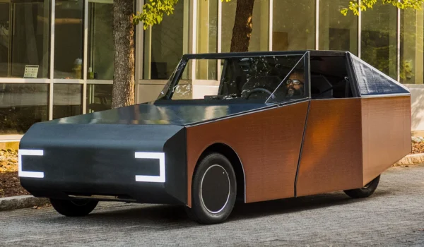 solar powered EV 7Deep Orange 17؛ وقتی بدنه خودرو نیروگاه می‌شود 4 آسان‌سازان Deep Orange 17؛ وقتی بدنه خودرو نیروگاه می‌شود