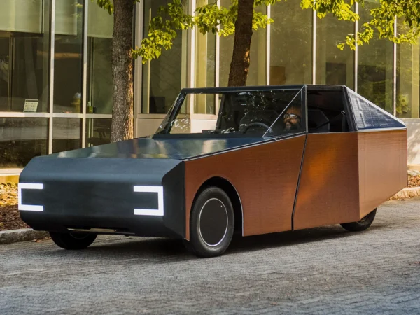 solar powered EV 7Deep Orange 17؛ وقتی بدنه خودرو نیروگاه می‌شود 4 آسان‌سازان Deep Orange 17؛ وقتی بدنه خودرو نیروگاه می‌شود